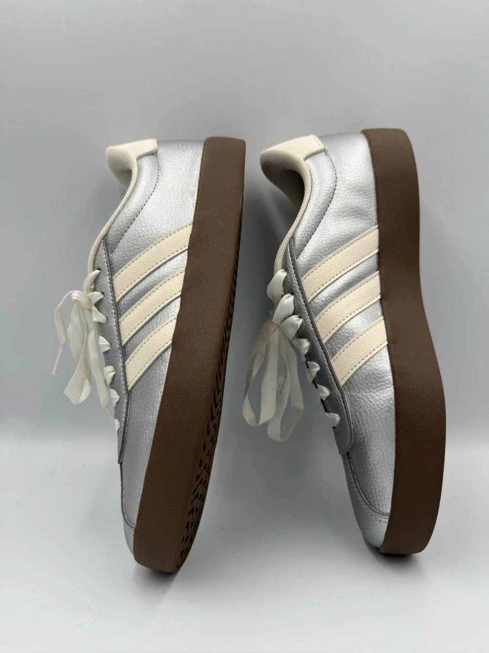 Adidas VL Court 3.0, Silver metallic, women’s size 9.5, JQ7315